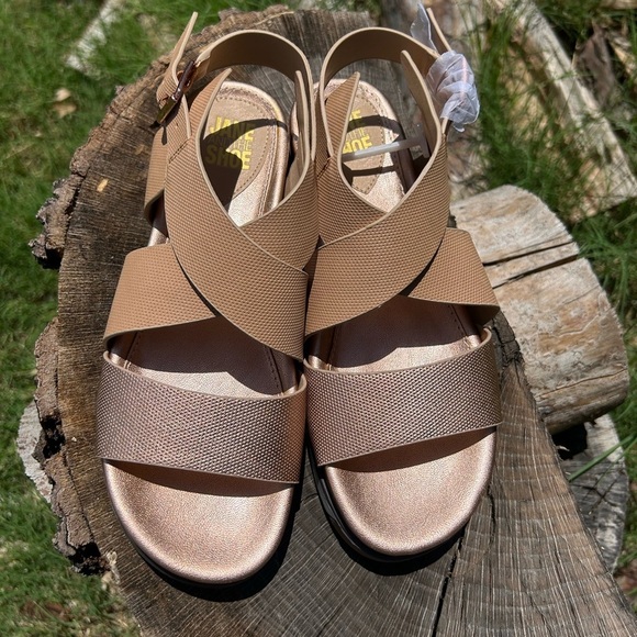 JANE AND THE SHOE Harper tan & rose gold Sandals w/buckle closure NWOB Sz-6.5. P - Picture 8 of 11